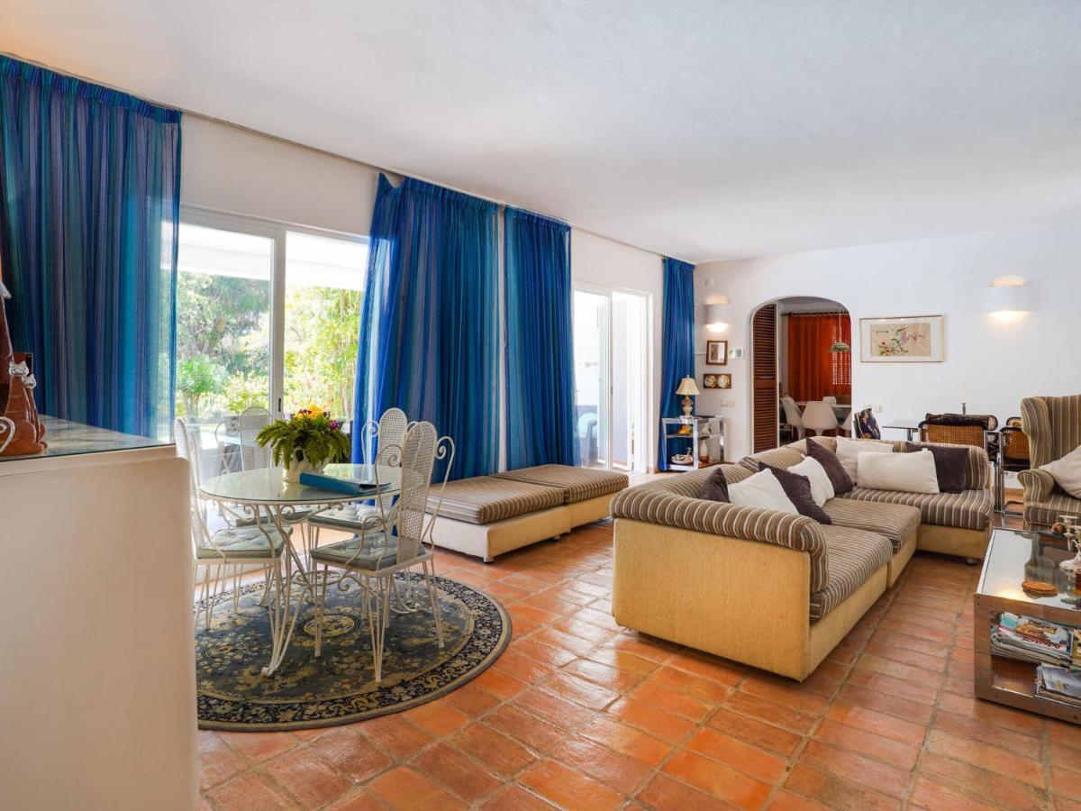 Roofed Villa In Albufeira With Private Swimming Pool Olhos de Agua  Exteriör bild
