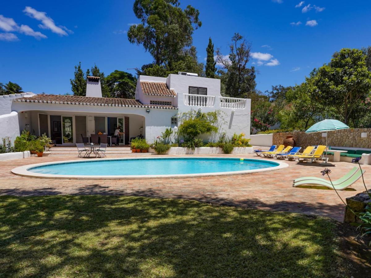 Roofed Villa In Albufeira With Private Swimming Pool Olhos de Agua  Exteriör bild
