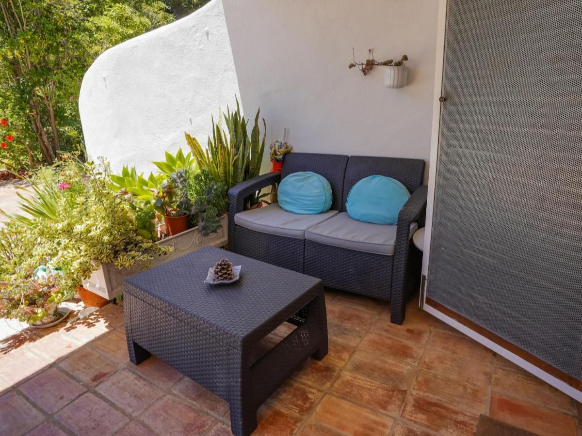 Roofed Villa In Albufeira With Private Swimming Pool Olhos de Agua  Exteriör bild