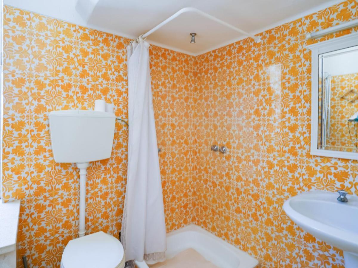 Roofed Villa In Albufeira With Private Swimming Pool Olhos de Agua  Rum bild