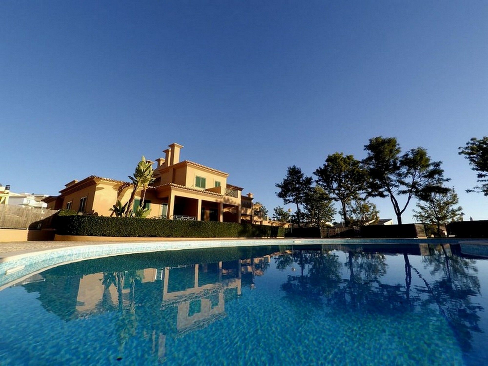 Roofed Villa In Albufeira With Private Swimming Pool Olhos de Agua  Exteriör bild